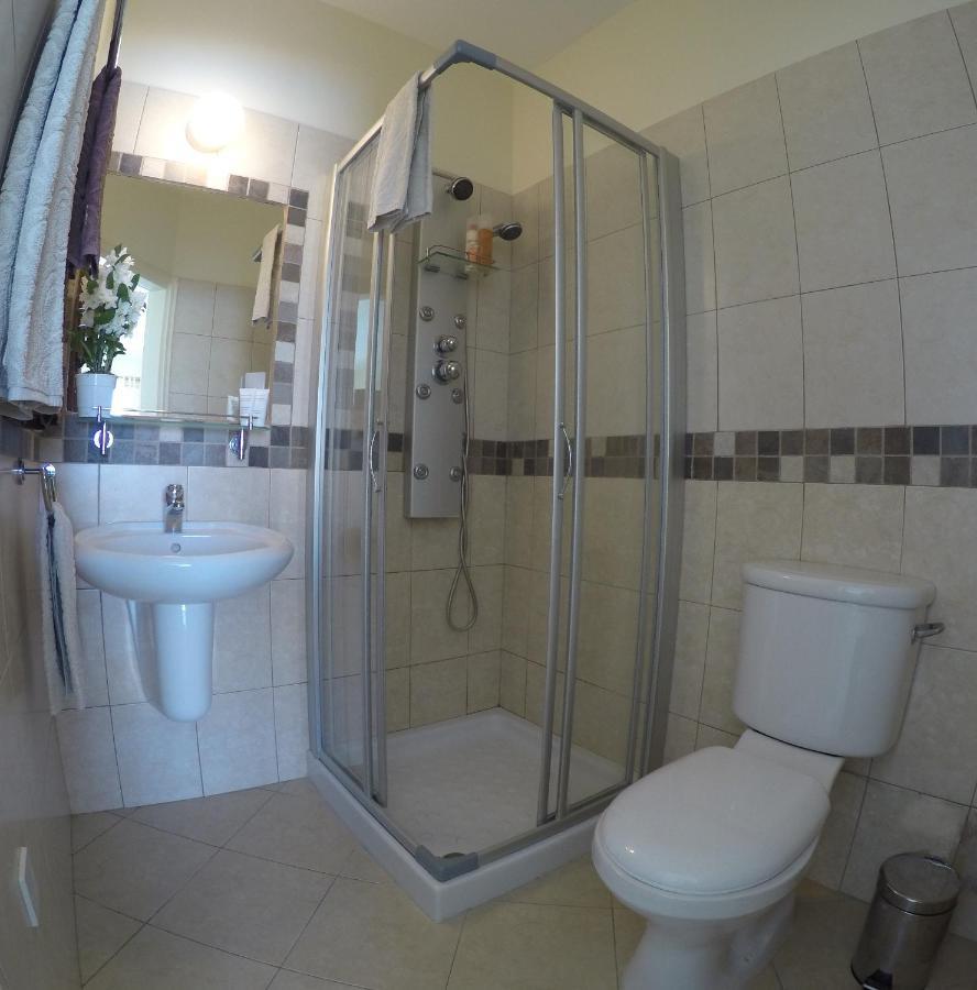 Kato Paphos Suites Dış mekan fotoğraf