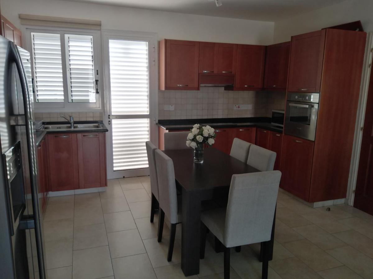 Kato Paphos Suites Dış mekan fotoğraf