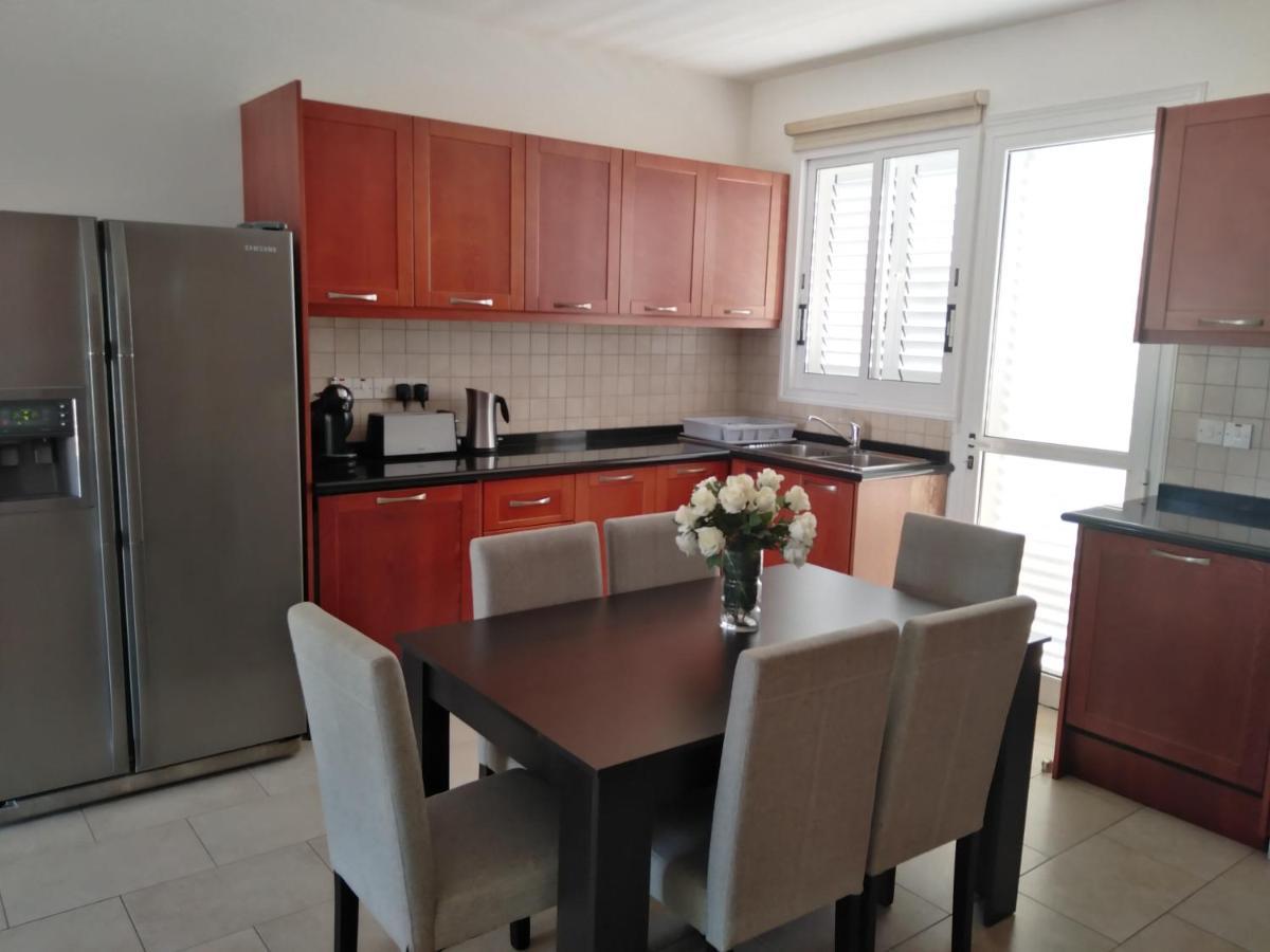 Kato Paphos Suites Dış mekan fotoğraf