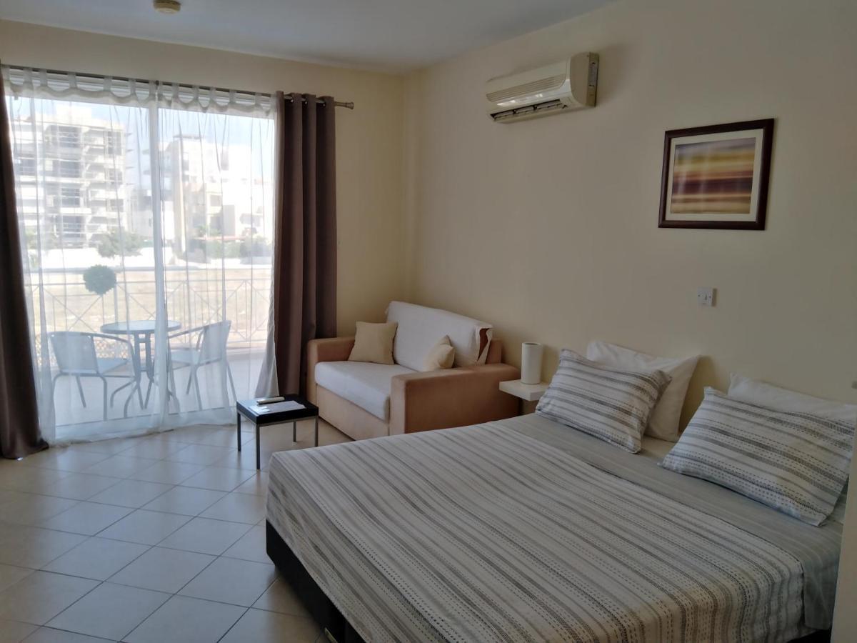 Kato Paphos Suites Dış mekan fotoğraf