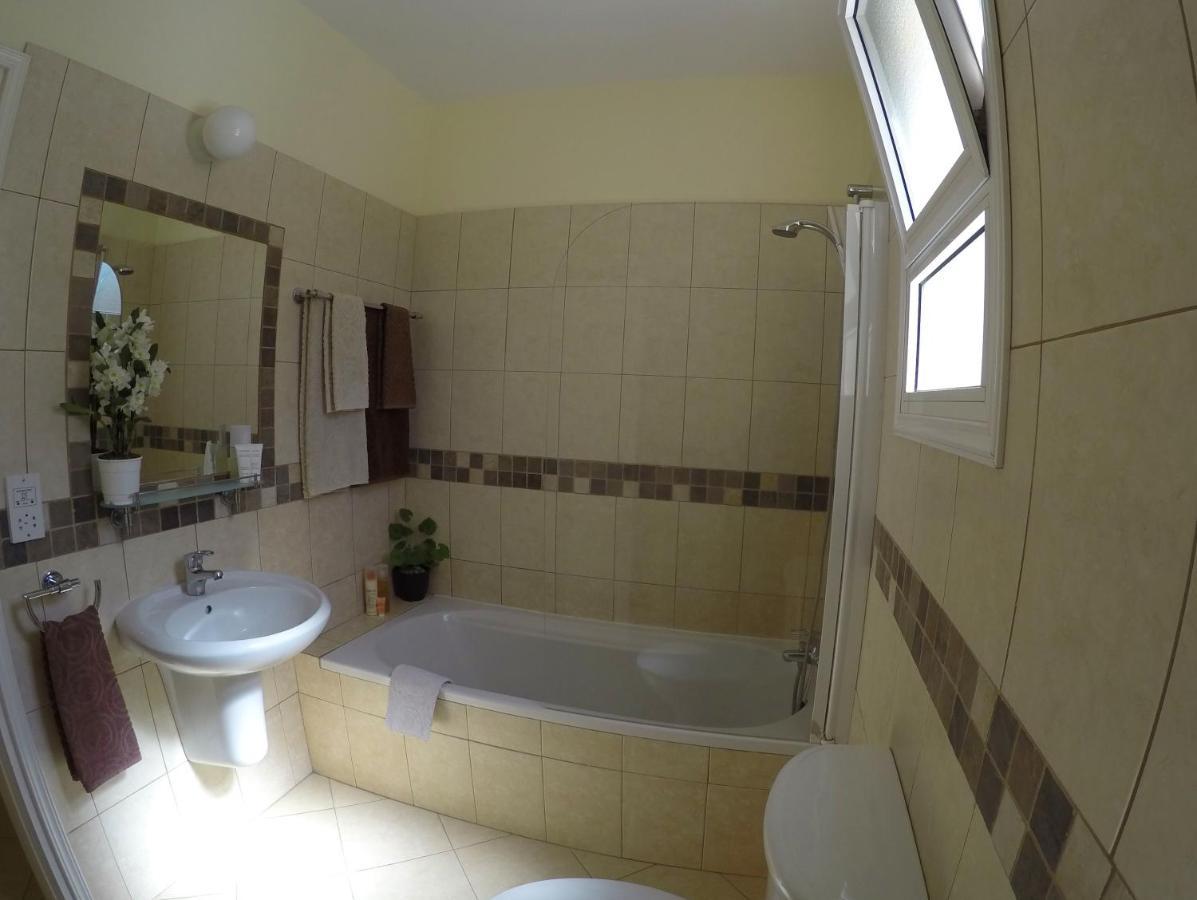 Kato Paphos Suites Dış mekan fotoğraf