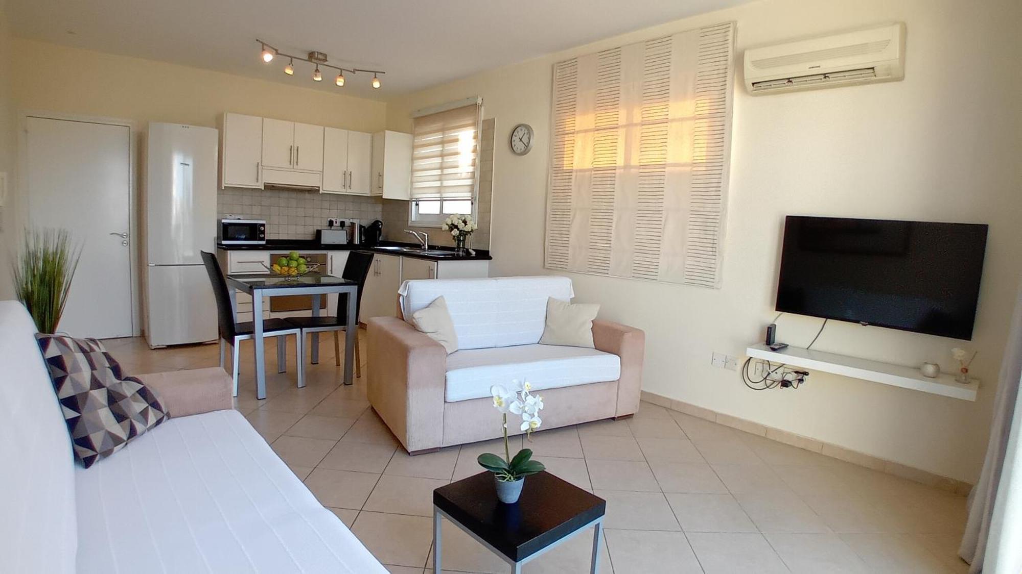 Kato Paphos Suites Dış mekan fotoğraf