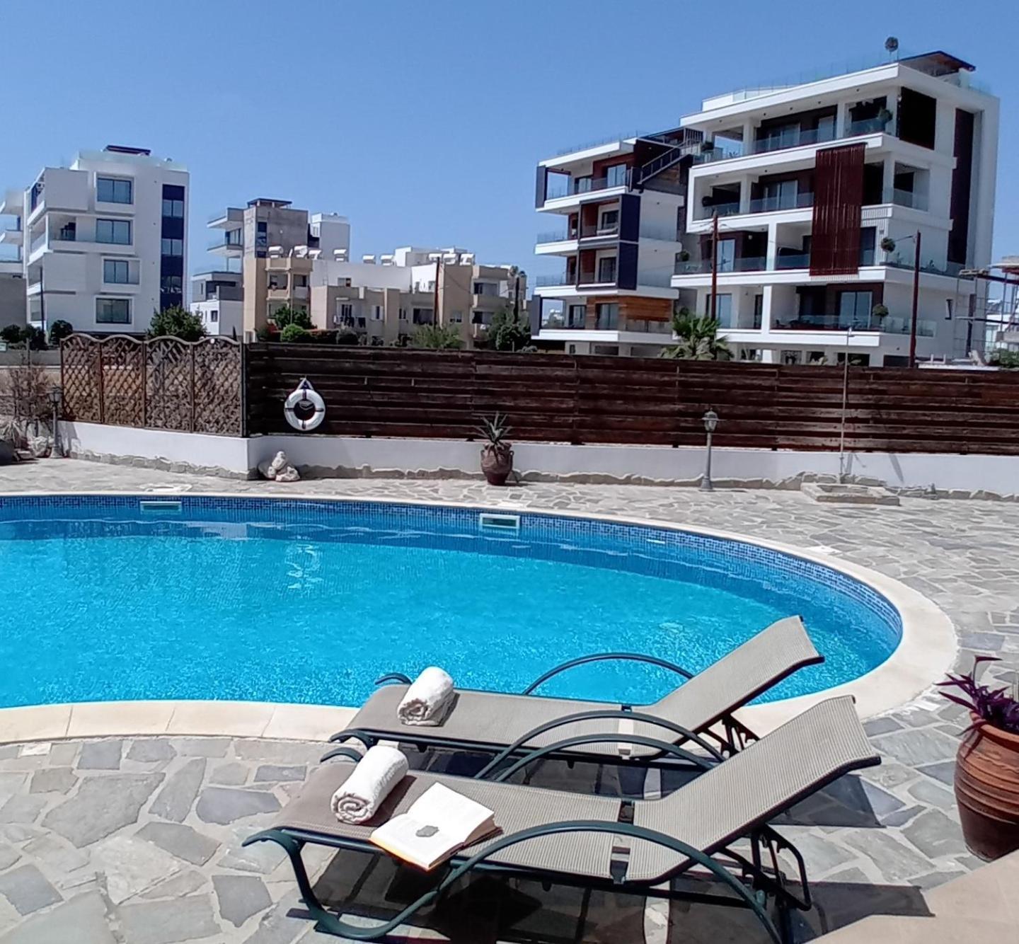 Kato Paphos Suites Dış mekan fotoğraf