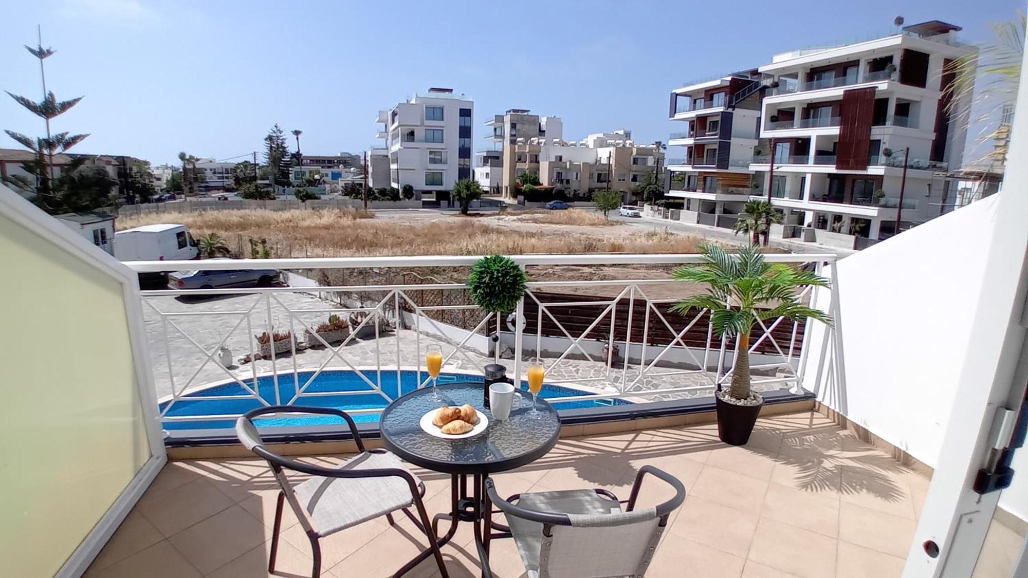 Kato Paphos Suites Dış mekan fotoğraf